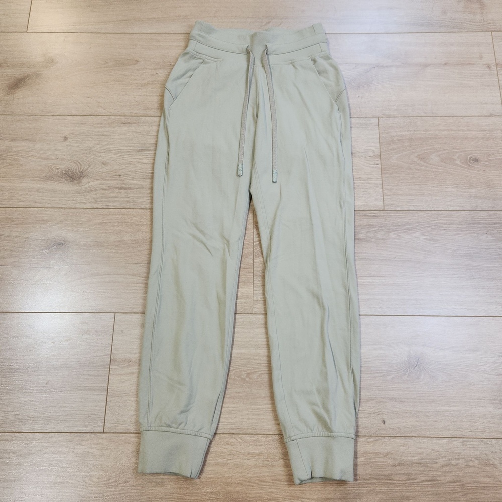 Lululemon Jogger Pants Womens 0 Sage Beige Knit Sweatpants Drawstring Pockets